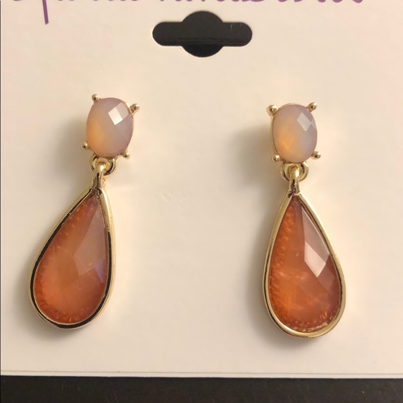 Earrings - Picture 2 of 3